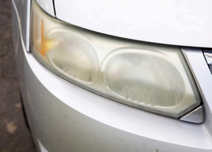 Cara Ampuh Atasi Lampu Kendaraan yang Mulai Menguning
