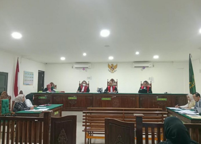 Sidang Perdata CV Mandiri, Tergugat Hadirkan Dua Saksi, dari Notaris dan Tetangga Penggugat  