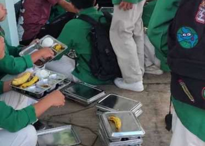 Belajar  Lebih Fokus, Ini Manfaat  Makan Bergizi Gratis  yang Dirasakan Siswa SMKN 2 Kota Bengkulu 