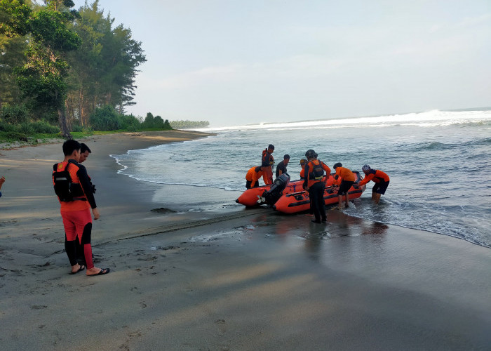  Ronal 3 Hari Tenggelam di Pantai Teluk Sepang Provinsi Bengkulu, TIM SAR Masih Terus Mencari