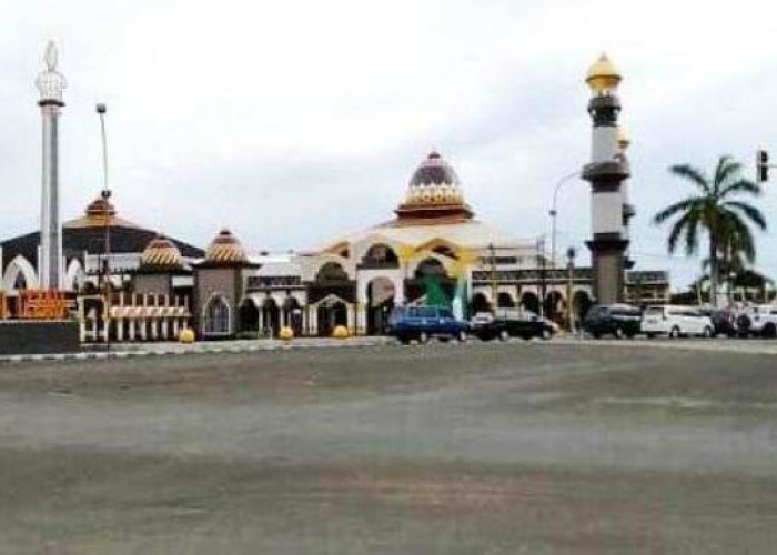 Masjid Raya Baitul Izzah Siapkan 600 Porsi Nasi Kotak Gratis Tiap Hari Untuk Berbuka Puasa di Ramadhan 2024