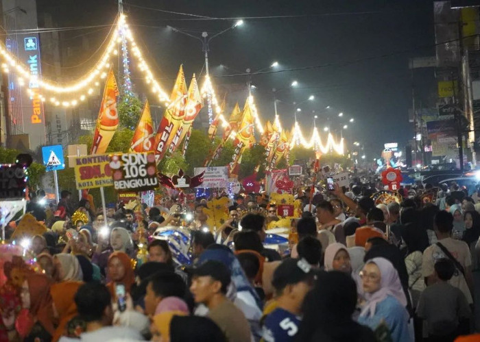 Sukses, Pesona Malam Karnaval Batik Internasional di Kota Bengkulu