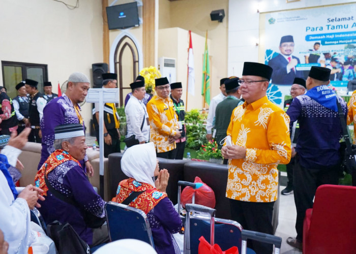  Jemaah Calon Haji Bengkulu yang Tertua Berusia 92 Tahun dan Termuda 19 Tahun, 391 CJH Dilepas Gubernur 