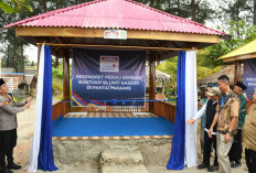 Jelang Idul Fitri, Walikota Bengkulu Resmikan  10 Unit Gazebo  di Pantai Panjang