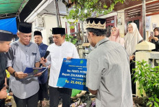 Saat Berduka, Walikota Antar Akta Kematian dan KK ke Rumah Ahli Waris