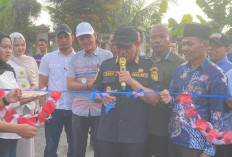 Warga  Gelar Syukuran Bersama Walikota, Jalan  di Perumahan Perindo Betungan Mulus