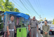  Sahat Marulitua Situmorang: Jalan dan Trotoar Hak Publik,  Bukan untuk Area Berdagang