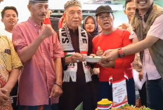 HUT RI ke-81 di Gang Pensiunan: Warga RT 03 Padang Nangka Perkuat Persatuan Lewat Gotong Royong