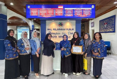 DPMPTSP Kota Bengkulu Terima Piagam Penghargaan  dari KPP Pratama Bengkulu Satu