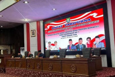 Sekda Provinsi Bengkulu Hadiri Rapat Paripurna DPRD, Dengarkan Laporan Hasil Reses