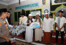 Safari Ramadan, Masjid Jamik As Syakirin Dapat Bantuan  Pemprov  dan Pemkab Kaur 