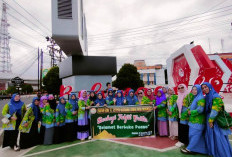 Ratusan Guru IGABA dan Forum Kepala TK Aisyiyah Kota Bengkulu Turun ke Jalan Bagi-Bagi Takjil