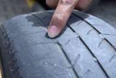 Mengenali Pola Aus Ban Mobil dan Penyebabnya