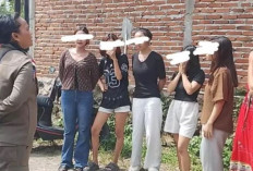 Temukan Botol Minuman Keras,  Satpol PP Kota Bengkulu  Razia  Sejumlah Rumah Kos