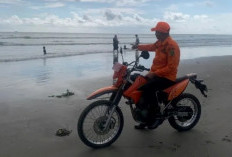 BPBD Kota Bengkulu Pantau Langsung Wisatawan dari Bibir Pantai hingga Perairan