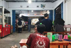 Berburu Pedas Usai Azan: Seblak Ami Una Anggut Jadi Titik Kumpul Favorit Muda-Mudi Bengkulu