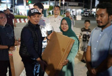 Dukungan Nyata, 50 Meja Portable untuk Pelaku UMKM Belungguk Point