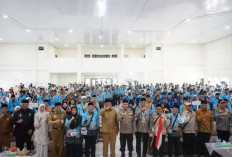 Lepas Ratusan Jamaah Calon Haji, Wagub Mian Ingatkan Pentingnya Sabar dan Rendah Hati