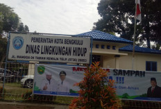Progres Positif Penertiban TPS Liar di Jembatan Kecil, Pemilik Lahan Mulai Lakukan Perbaikan