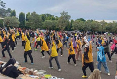 Meriah, Senam Sehat Kolaborasi DPW IKM Bengkulu   dan IKTD Padang Panjang  di Balai Buntar