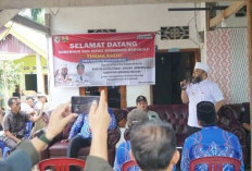 Gubernur Bengkulu Serahkan Bantuan Modal Usaha dan  Bantuan Masjid di Manna