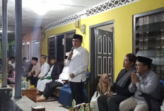 Saat Takziah, Walikota Bengkulu  Serahkan Dokumen Adminduk Program 3 in 1