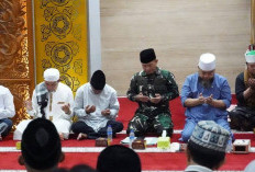 Walikota Bengkulu Hadiri Peringatan Nuzulul Quran di Masjid Raya Baitul Izzah