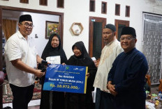 Layanan Prima Program 'Four In One' Pemkot Bengkulu Diserahkan Langsung kepada Ahli Waris