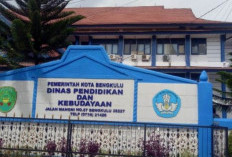 30 Sekolah di Kota Bengkulu Terima Bantuan Smart TV