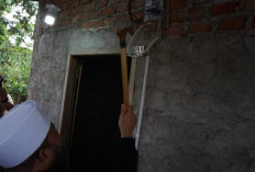 Dapat Listrik Gratis, Gubernur dan Wakil Gubernur Bengkulu Cek Rumah Warga Pasar Ujung Kepahiang