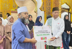 Gubernur Bengkulu Salurkan Bantuan Ratusan Juta untuk Anak Yatim