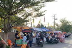 Menu Berbuka di Kawasan Masjid Raya Baitul Izzah jadi Pilihan Alternatif Warga Bengkulu