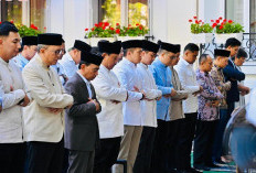 Presiden Prabowo  Bersama Diaspora Indonesia di Paris  Laksanakan Salat Idul Adha 
