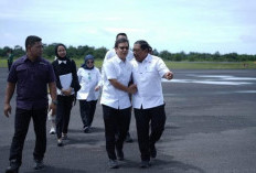 Wakil Gubernur Bengkulu  Sambut   Menkes RI di Bandara Fatmawati