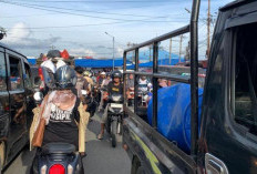 Meskipun Sudah Ditertibkan, Pasar Panorama Kembali Semrawut