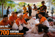 Idul Adha Penuh Berkah, PKS Kota Bengkulu Salurkan 700 Paket Daging Kurban untuk Warga