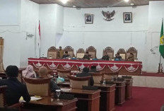 Wabup Seluma Hadiri Rapat  Pendapat Akhir Fraksi Tentang Raperda  Pertangungjawaban APBD 2025