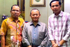 Bupati Kaur Sambangi M. Sarmuji, Bahas Harapan dan Peluang Pembangunan Daerah